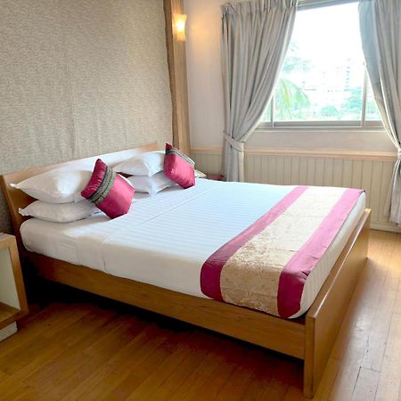Hotel 63 Yangon Extérieur photo
