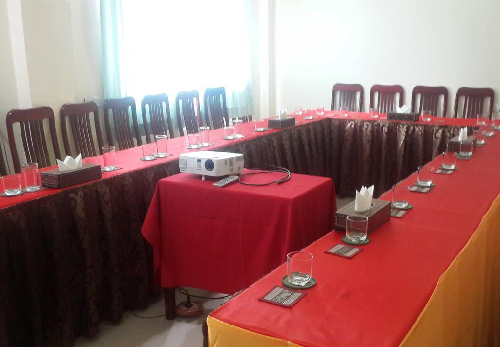 Hotel 63 Yangon Extérieur photo