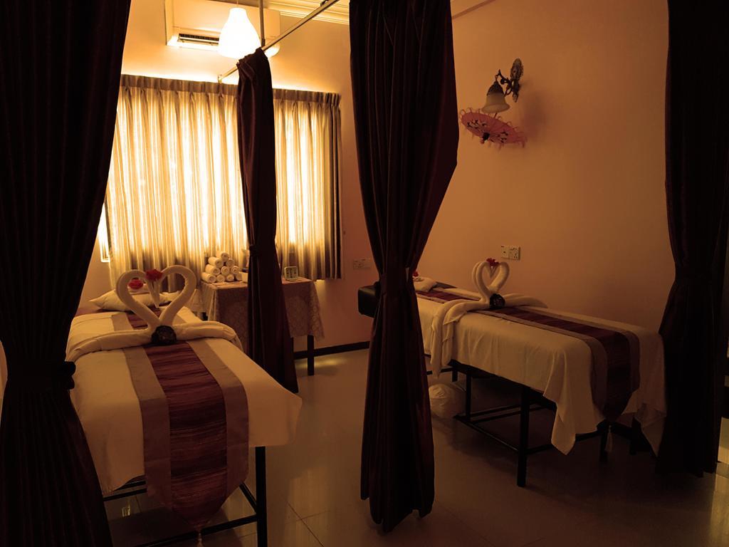 Hotel 63 Yangon Extérieur photo