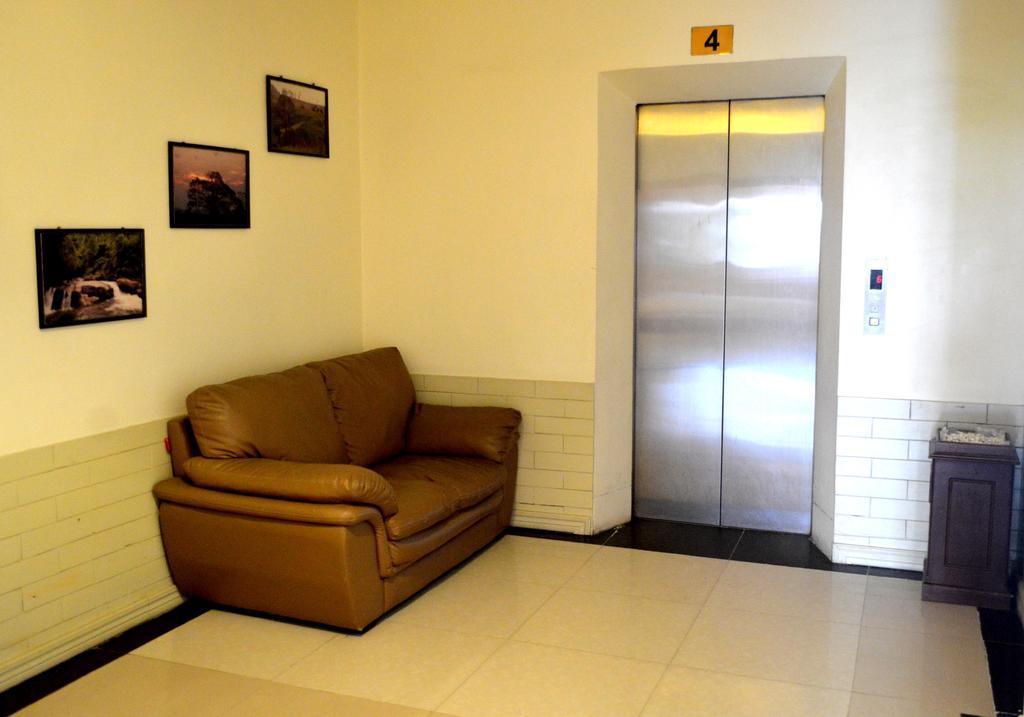 Hotel 63 Yangon Extérieur photo