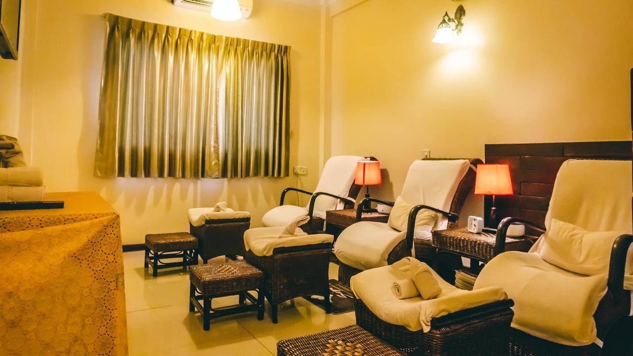 Hotel 63 Yangon Extérieur photo
